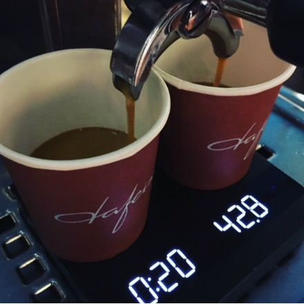 koffiebar huren kosten koffie op lokatie barista coffetruck eindhoven espresso 